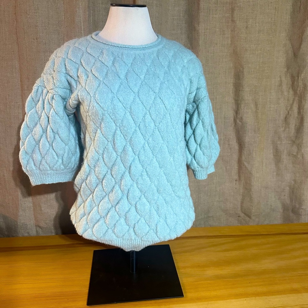 Anthropologie Sweater Size M